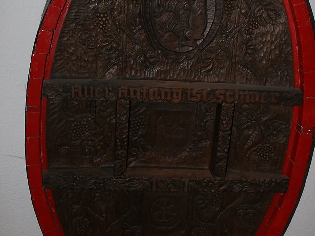 15 verziertes weinfass